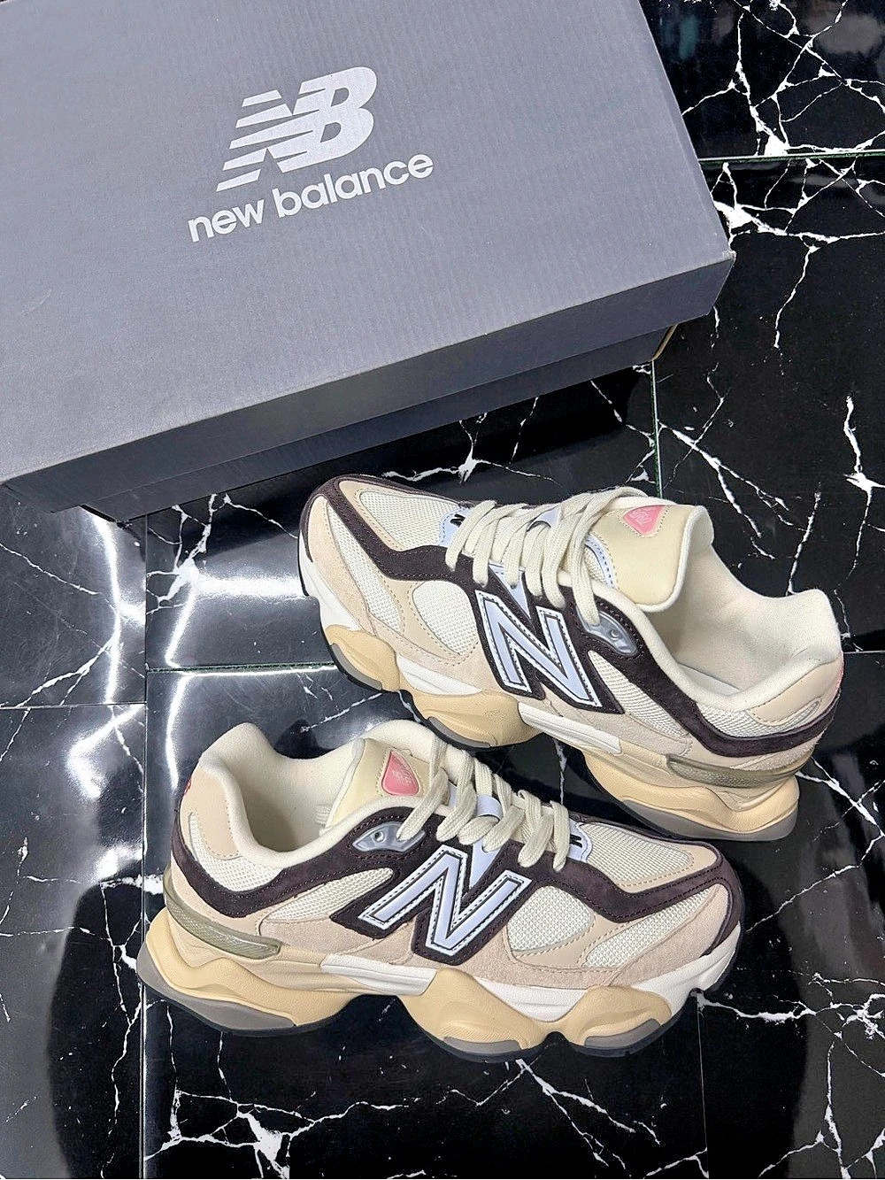 New Balance 9060